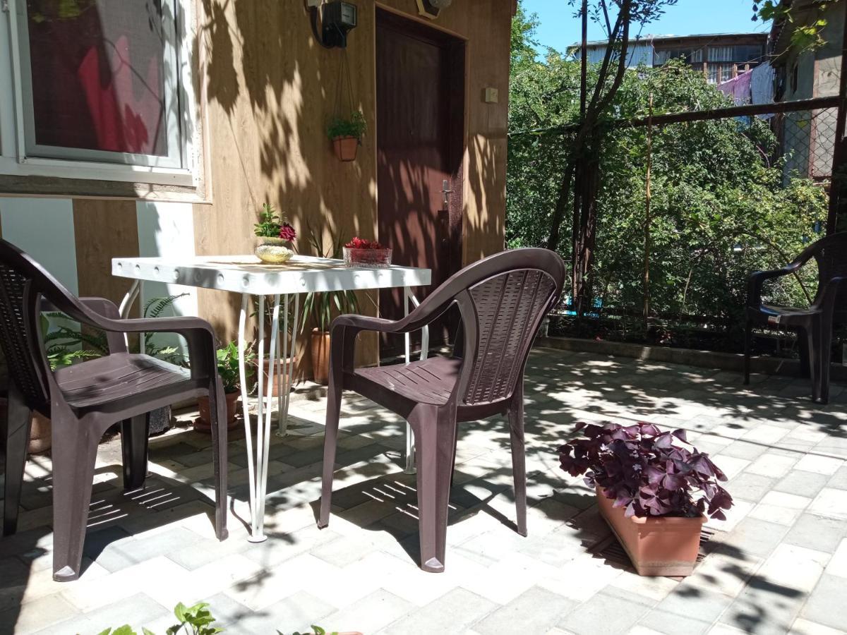 Cortile Apartment Tbilisi Ngoại thất bức ảnh